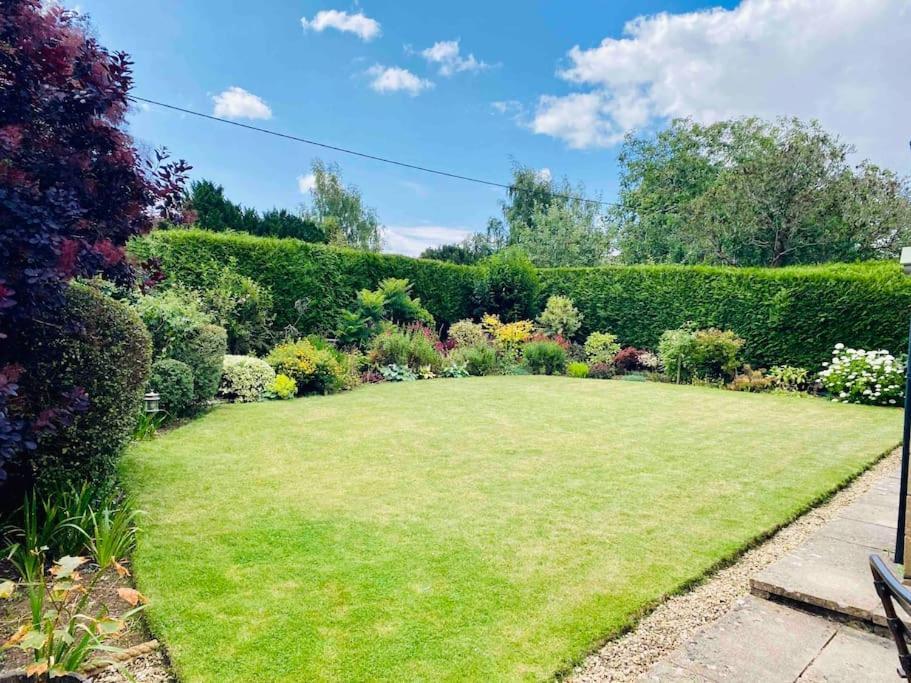 Cotswolds Luxury House In Central Bourton Large Sleeps 2-11. Pet Friendly. ภายนอก รูปภาพ